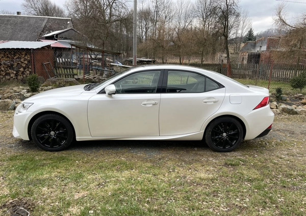 Lexus IS cena 84900 przebieg: 60200, rok produkcji 2015 z Górzno małe 106